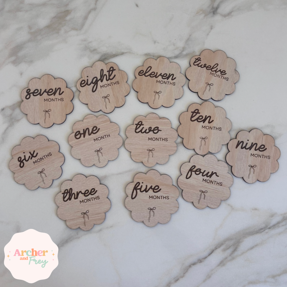Scalloped bow Milestone Discs