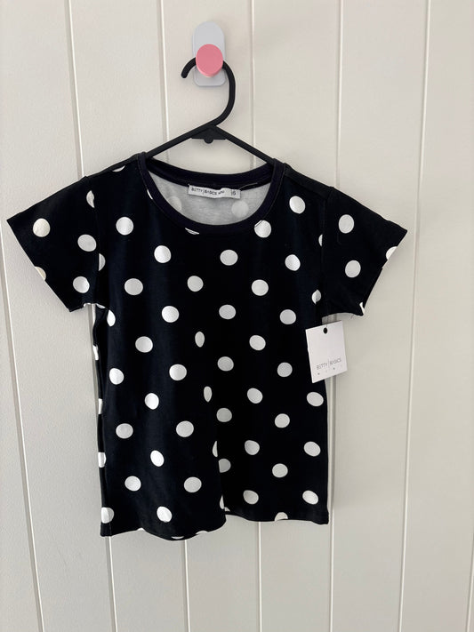 BNWT - Size 4 - Betty Basics